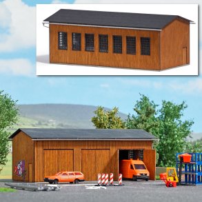 Busch 8234 spor N Vejvedligeholdelseshal lavet af �gte tr�. 