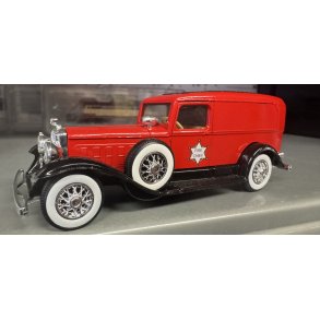 Solido die cast 452A Cadillac V16 �rgang 1931 Fire Chief Skala 1.43 brugt Leveres i uoriginal emballage