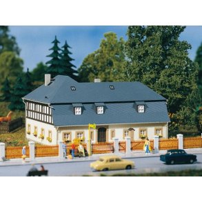 Auhagen HO 11385 By ejendom Mhlenweg 1