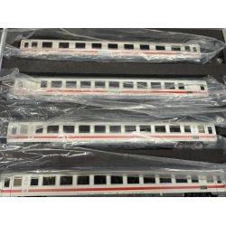 A.C.M.E HO 55329 DB personvogns�t 1-2 kl. Med 4 vogne