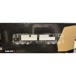 McK 5309 DSB diesellok MZ 1424 brun med LokSound til DCC j�vnstr�m drift og diesellyd