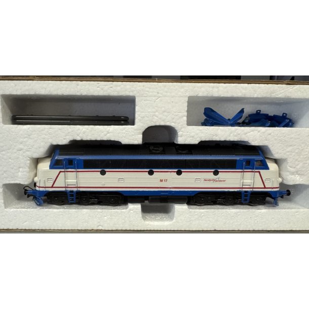 Heljan 4421 skagensbanen diesellok M17 til analog DC j�vnstr�m drift
