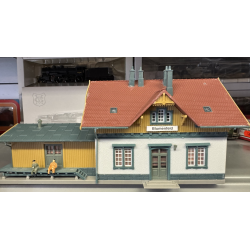 Faller HO 110097 Banegrd Blumenfeld frdigpakket 250 x 140 x 120 mm. Stand se billeder