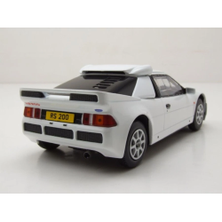 Whitebox 124211 FORD RS200 �rgang 1984 Hvid skala 1:24