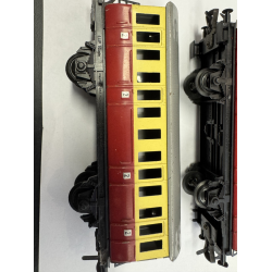 Lot 7 Fleischmann HO 3 gamle personvogne blikvogne