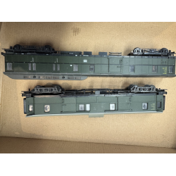 Lot 2 Liliput HO 2 pakvogne Brugt i pn stand. Det du ser p billedet er det du kber