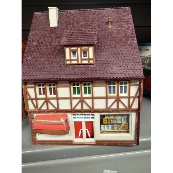 Vollmer HO 49 by hus f�rdig samlet