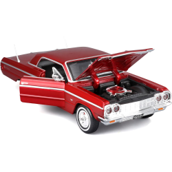 Maisto MAI39541 Chevrolet Impala SS Metallic Red �rgang 1964 skala 1:24 bygges�t
