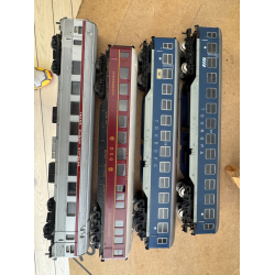 Lot 4 Fleischmann og lima HO 4 Brugte personvogne i pn stand. Slges uden garanti 