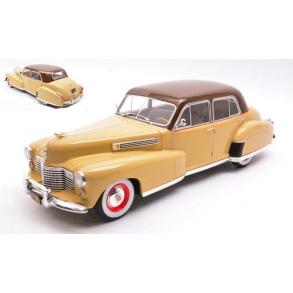 Modelcar Group 18656 Cadillac Fleetwood Series 60 Special beige/brun �rgang 1941 skala 1:18