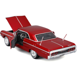 Maisto MAI39541 Chevrolet Impala SS Metallic Red �rgang 1964 skala 1:24 bygges�t