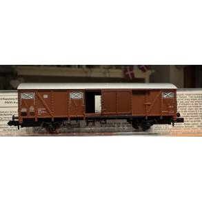 Arnold 4420.15 spor N DB lukket godsvogn Litra 151 2 029-0