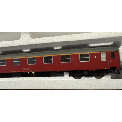 Heljan 6018 DSB Inter City personvogn 1 kl. Litra 51 86 18-80 003-2