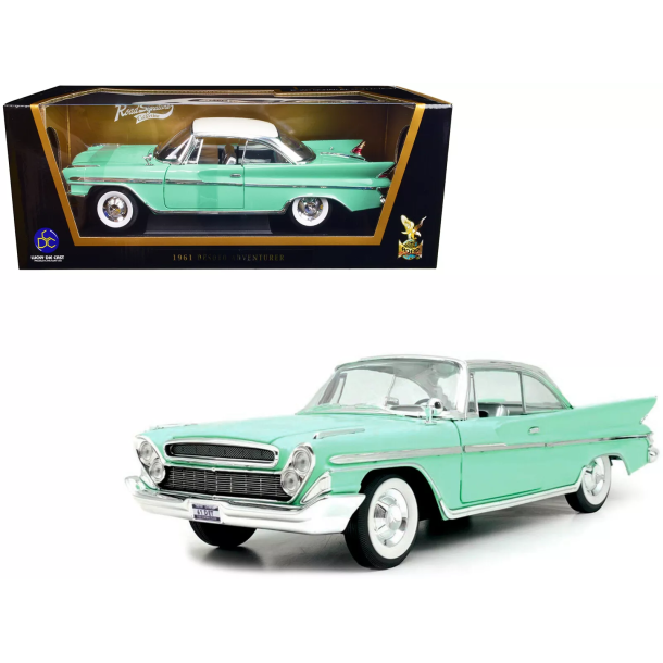 Lucky Die Cast 92738 DeSoto Adventurer Light Green/White  rgang 1961 skala 1:18