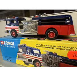Corgi Classics 52003  CITY OF NAPA MACK CF PUMPER BRANDBIL skala 1:50