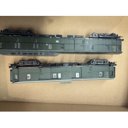 Lot 2 Liliput HO 2 pakvogne Brugt i pn stand. Det du ser p billedet er det du kber