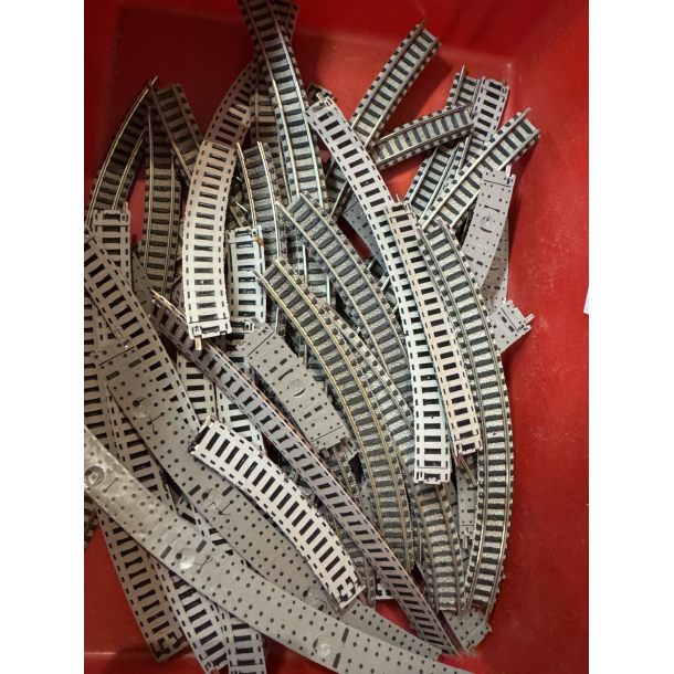 Fleischmann spor N skinnelot no 3 Ca 50stk buede skinner 