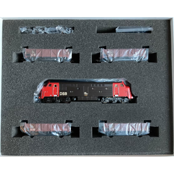 Heljan 45931 DSB togst med MX 1002 til analog jvn strm drift samt 4 stk. PB-vogne