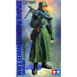 Tamiya 36306 ANDEN VERDENSKRIG TYSK MASKINGEVRSKYTTE (GREATCOAT) skala 1:16