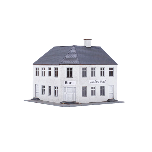 Hobbytrade HO HT87202 Hjrnebygning med Hotel i hvid puds byggest. 135 x 135 x 120 mm.