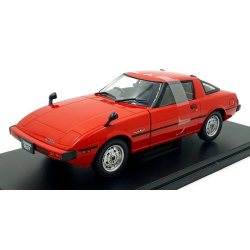 Whitebox 124214 Mazda RX-7 r�d �rgang 1980 skala 1:24