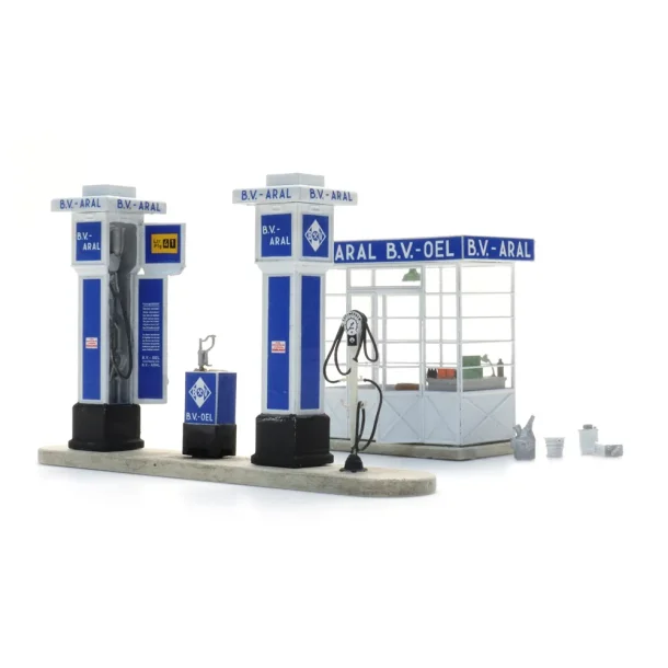 Artitec 14.180 spor N Aral tankstation. 