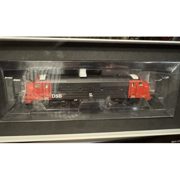 McK 2807 DSB diesellok MX 1022 med LokSound til DCC j�vnstr�m drift og diesellyd