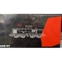 McK HO 3901 DSB diesellok MT 152 med DCC j�vnstr�m samt diesellyd