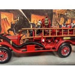 Matchbox YFE22-M die cast Ford T Fire Engine model �rgang 1916 skala 1:43