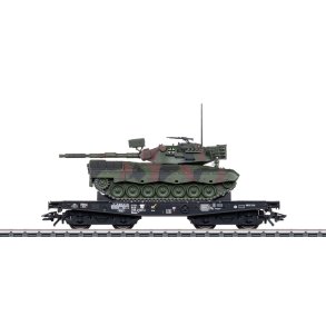 Mrklin 48879 DB svrgodsvogn Type Rlmmps 650 lastet med en Leopard 1A1 hovedkampvogn. Nyhed 2025  