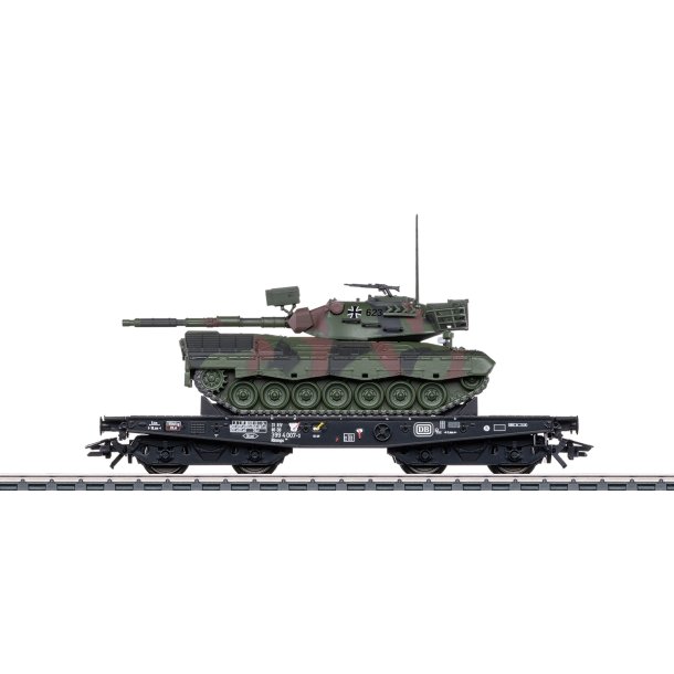 Mrklin 48879 DB svrgodsvogn Type Rlmmps 650 lastet med en Leopard 1A1 hovedkampvogn. Nyhed 2025  