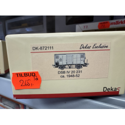 Dekas HO 872111 DSB lukket godsvogn Litra IV 20231 Bdfl p�skrifter. ca 1948-52
