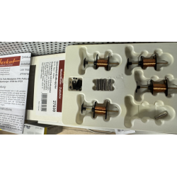 Herkat 27030 spor N Denne h�jkvalitets universelle frakobling fra producenten Herkat g�r det barnemad at afkoble alle N-skala modeljernbaner.