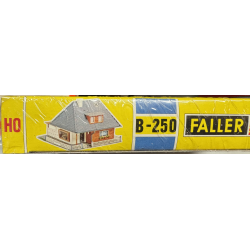 Faller HO B-250 villa