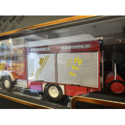 IXO Trf021S Mercedes Benz Lf 16/12 Ziegler Hannover �rgang 1995 skala 1:43