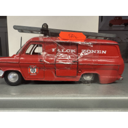 Dinky toys 446 ford transit Falck zonen Metal model Bilen er meget brugt. Stand se billederne Skala ca 1:43