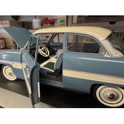 Revell 08880 sj�lden Ford Taunus 12m "Streifen-Taunus" �rgang 1959 Regatta Blue White i metal skala 1:18 