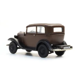 Artitec HO 387.645 Opel P4 sedan, brun. F�rdig model