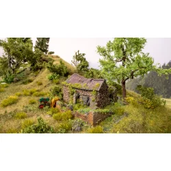 Noch HO 60761 Glemt sted "bygningsruiner" 16,5 x 12,1 cm, 6,5 cm hj, hjde trdtr "Linde" 16 cm. 