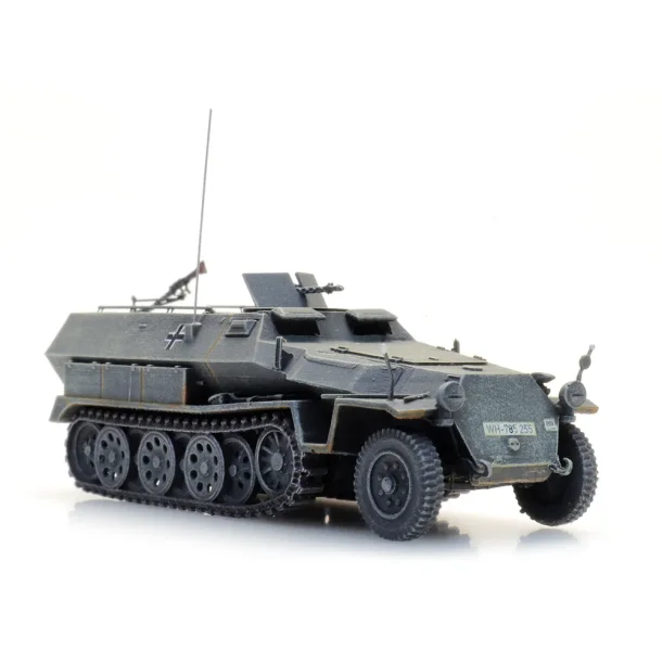 Artitec HO 6870471 Sd.Kfz. 251/1 Ausf. C, gr. Frdig model.