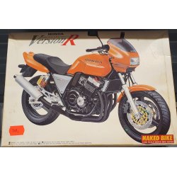 Aoshima 016930 Honda Cb400 Super four version R byggest. Skala 1:12