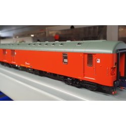 Heljan 6139 DSB postvogn litra P 50 86 90-83 812-4 P. Nyhed 2023/24