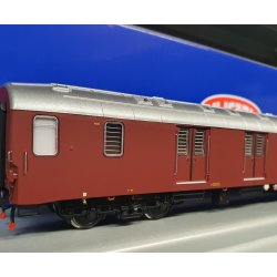 Heljan 6133 DSB postvogn litra P 50 86 90-83 803-4. Nyhed 2023/24