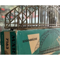 Mrklin 7163 metalbro lngde 36 cm.