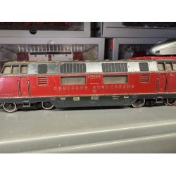 Mrklin 3021 DB diesellok BR V 200006 brugt med en del brugs spor. Slges uden garanti