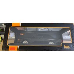 IXO 18CMC178.22 Volvo 240 Turbo r 1984 sort skala 1:18