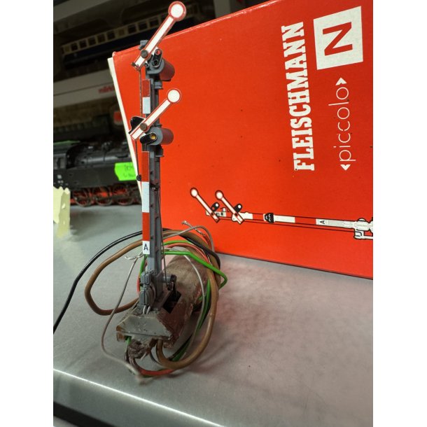 Fleischmann 9206 spor N forsignal vinge signal