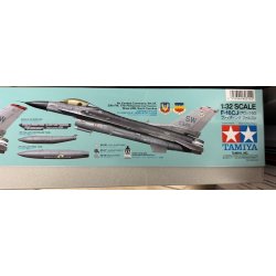 Tamiya 60315 LOCKHEED MARTIN F-16CJ [BLOCK 50] FIGHTING FALCON skala 1:32