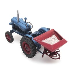 Artitec HO 387.347 &lrm;Traktor Fordson traktor med kunstgdning spreder frdig lavet