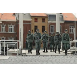 Artitec HO 5870062 figurs�t Wehrmacht-infanteri marcherer til frontlinjen